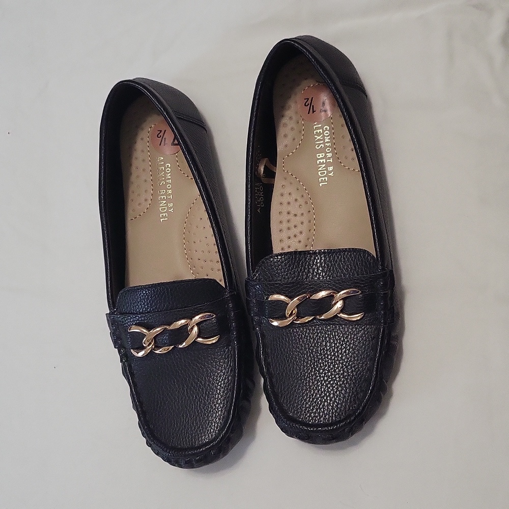 Shoes new 7.5